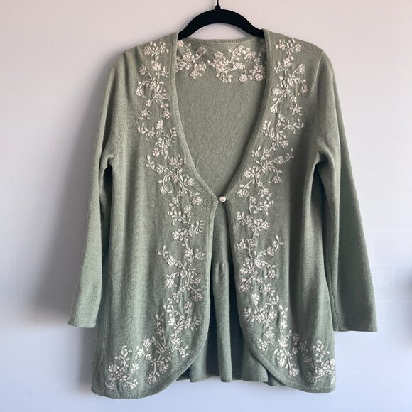 Vintage Sage Green and Cream Floral Embroidered 100% Cashmere Cardigan Size S/M - Picture 1 of 6